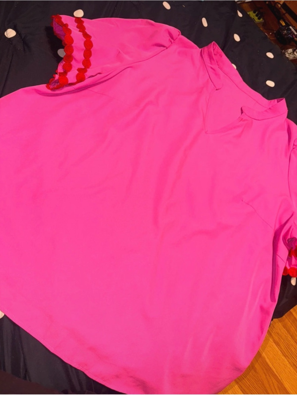 SHEIN Hot Pink Short Sleeve Tunic with Red Scallop Trim